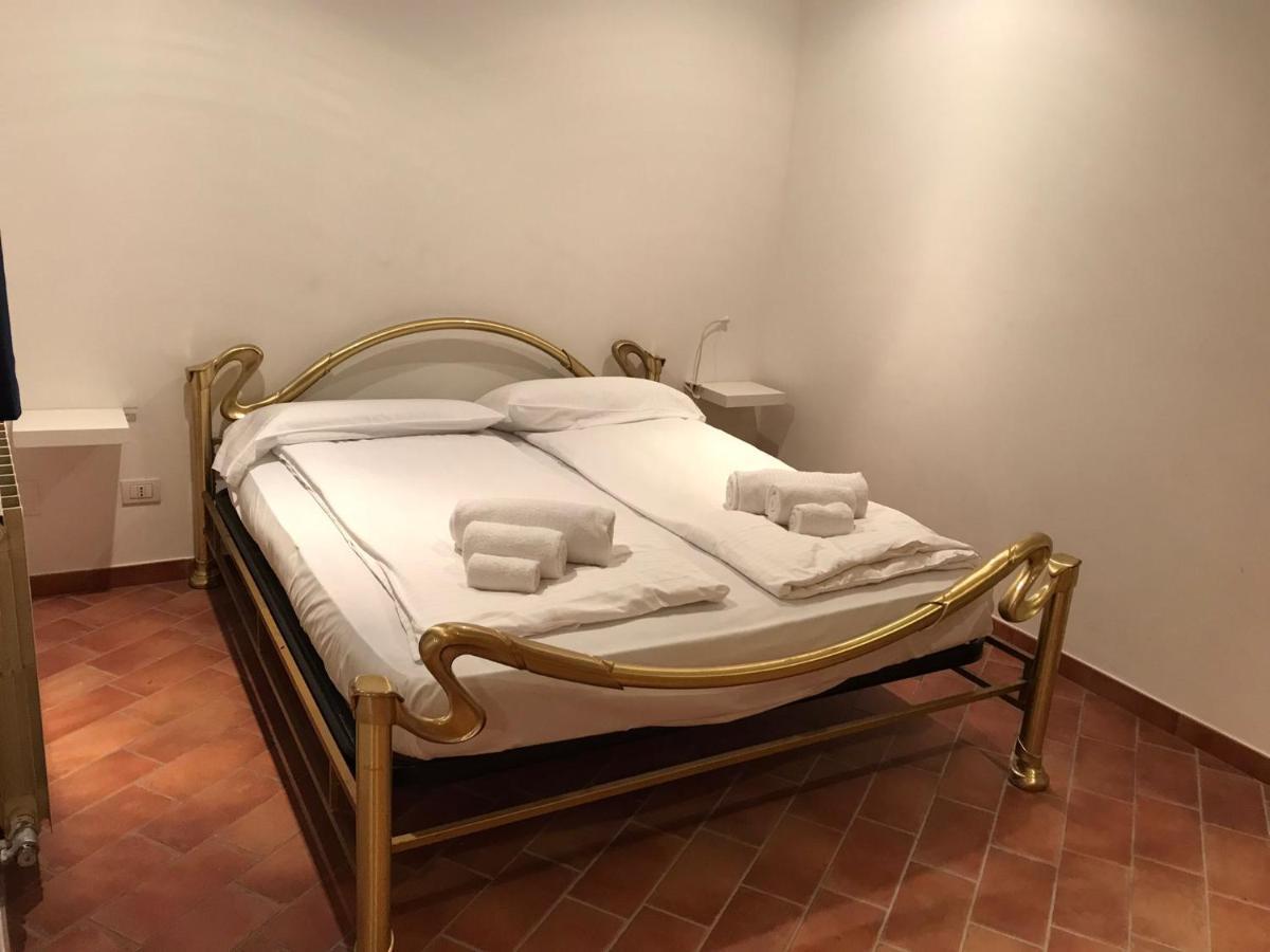 Madonna Apartment *